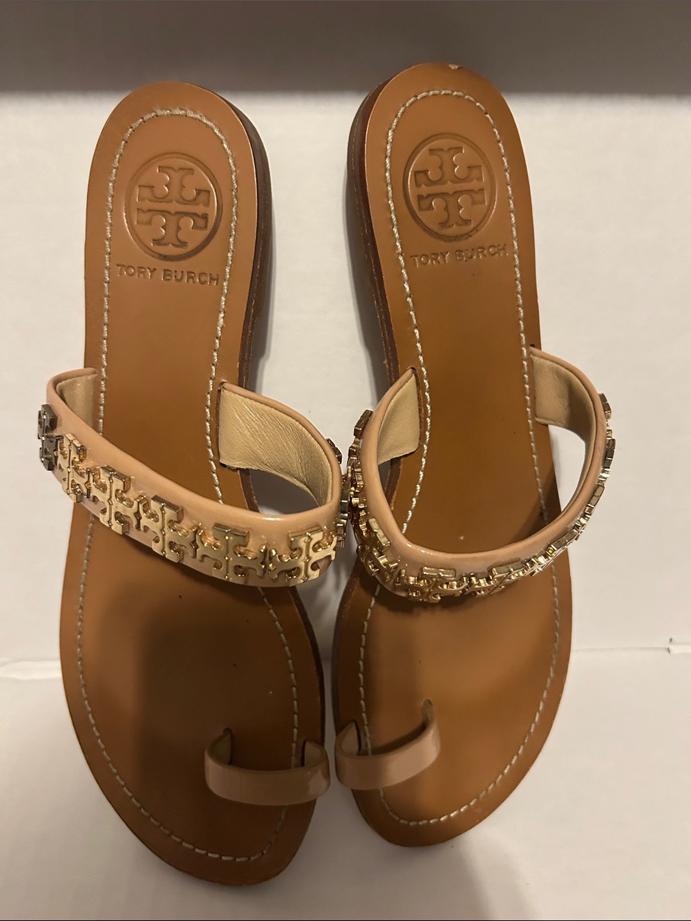 Tory Burch Tan Patent Miller Toe-Ring Sandals with Gold Logo